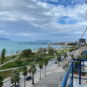 https://marina-house-vlore.albaniahotels.org
